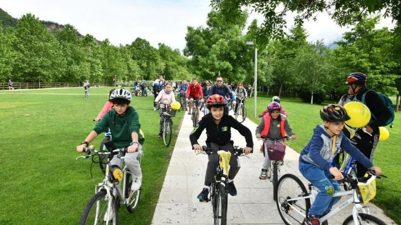 Bicibus e Pedibus, esce l’edizione aggiornata del manuale firmato FIAB