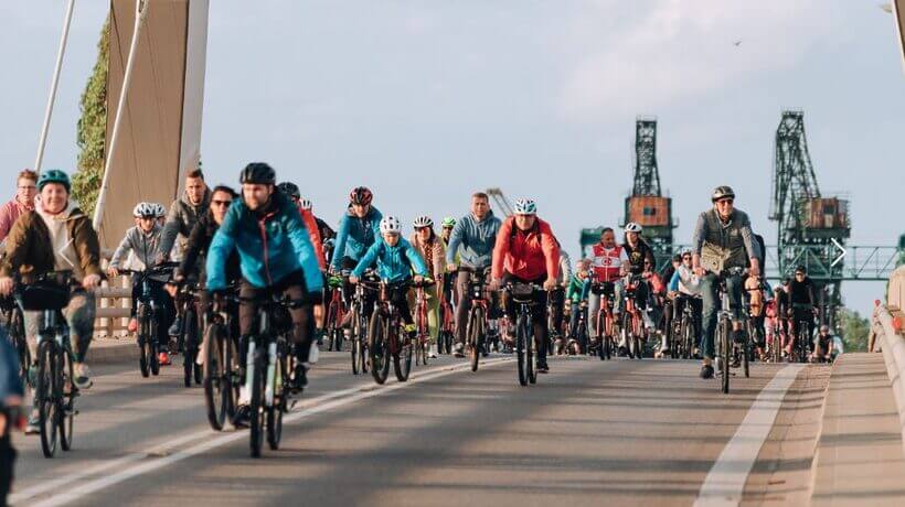 “In bici diamo energia alla solidarietà”: il racconto di Velo-city 2025