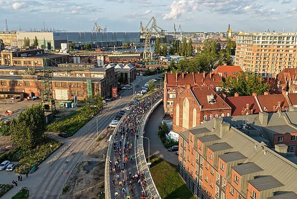 Oggi è la Giornata Mondiale del Trasporto Sostenibile. L’81% degli spostamenti in città non supera i 10 chilometri. E allora perché tutte queste auto?