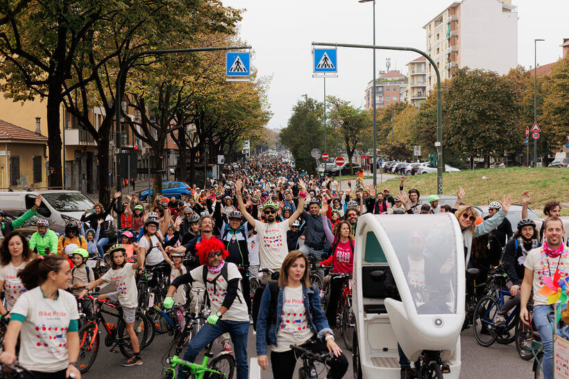 Com’è pedalare a Torino. L’intervista a FIAB Bike Pride. “Su alcune ciclabili +83% di passaggi. Servono manutenzione e inclusività”
