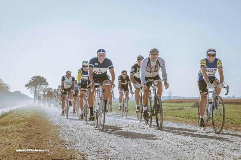 La Divina Ciclostorica: a Ravenna la quinta edizione esalta il passato con bicicletta, cultura e territorio La Divina Ciclostorica: a Ravenna la quinta edizione esalta il passato con bicicletta, cultura e territorio