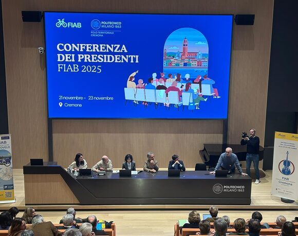 Dal cicloturismo alla città che cambia. “Servono dati e una dashboard nazionale”. I temi del seminario alla Conferenza Nazionale dei Presidenti FIAB a Cremona