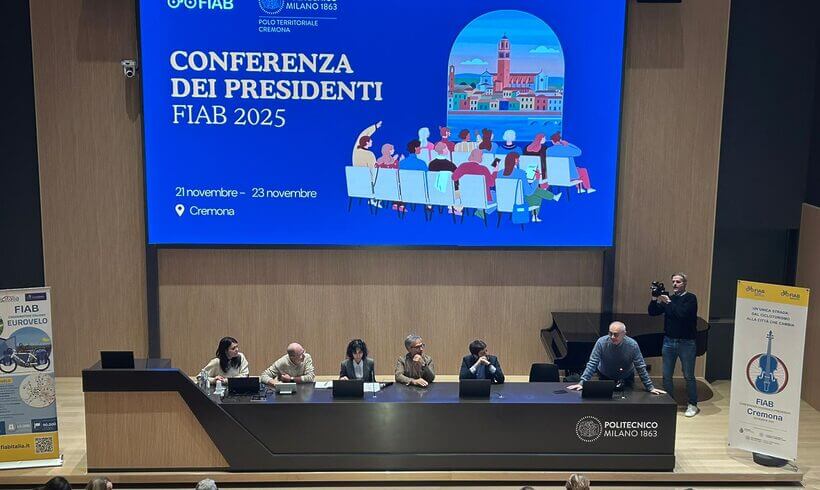 Dal cicloturismo alla città che cambia. “Servono dati e una dashboard nazionale”. I temi del seminario alla Conferenza Nazionale dei Presidenti FIAB a Cremona