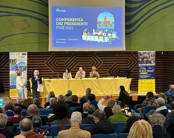 L’Italia non è mica la Danimarca, dicono. Ma c’è chi lavora per trasformarla con tante persone in bicicletta