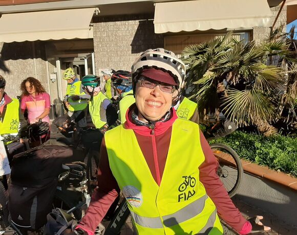 Perché fare la tessera FIAB? “L’assicurazione è un valore aggiunto per i soci. Abbiamo bisogno di città con meno auto”