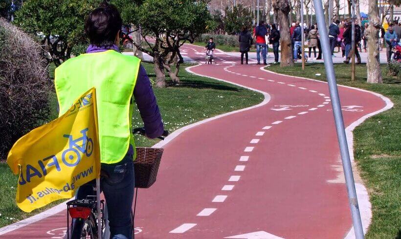 Com’è pedalare a Pescara? «Un’esperienza a due velocità. Per il cicloturismo la città può diventare “porta” verso le aree interne»