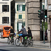 Com’è pedalare a Genova? La voce di FIAB: “Eterna contesa dello spazio. In città le ciclabili sono nate grazie alle petizioni”