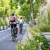Cicloturismo in Germania: 40 miliardi di euro spesi nel 2025 per le vacanze in bici. Cosa può imparare l’Italia?