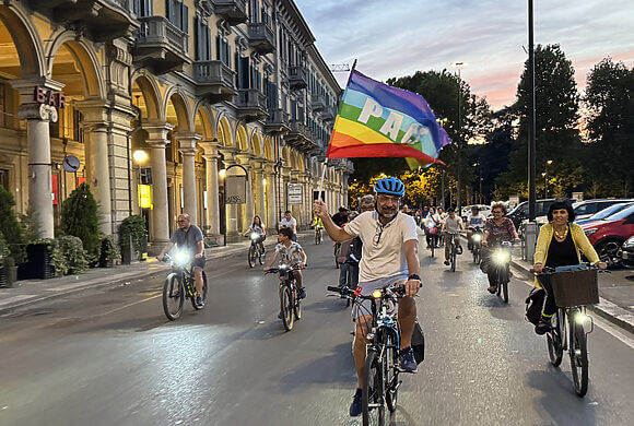 Pedaliamo per la pace: FIAB ed Emergency ancora insieme. Il 26 aprile l’evento di lancio a Lecco, ad agosto il viaggio nei Balcani