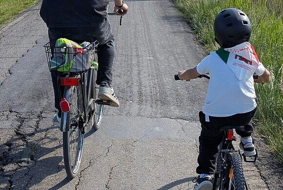 Resistere, pedalare, resistere. La gallery fotografica del 25 aprile con FIAB