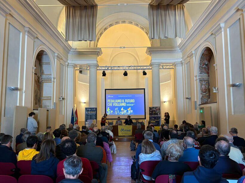 Tracciare il percorso: a Perugia tutti i cantieri FIAB aperti per far pedalare l’Italia