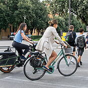 Al lavoro in bici: è un nostro diritto. Il messaggio di FIAB per celebrare il Primo Maggio