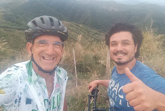 Terra Comune, dalla Sicilia all’India un viaggio da oltre 10mila km in bicicletta. Due cicloviaggiatori contro l’indifferenza