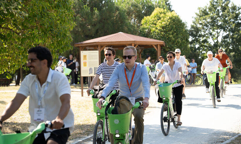 Ma come parli quando parli di bici? Alcune lezioni da Velo-city per un lessico che superi le tribù Ma come parli quando parli di bici? Alcune lezioni da Velo-city per un lessico che superi le tribù