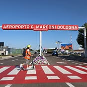 Bologna pedala fino al terminal: il rinnovo della certificazione Azienda Bike Friendly dell’Aeroporto Marconi