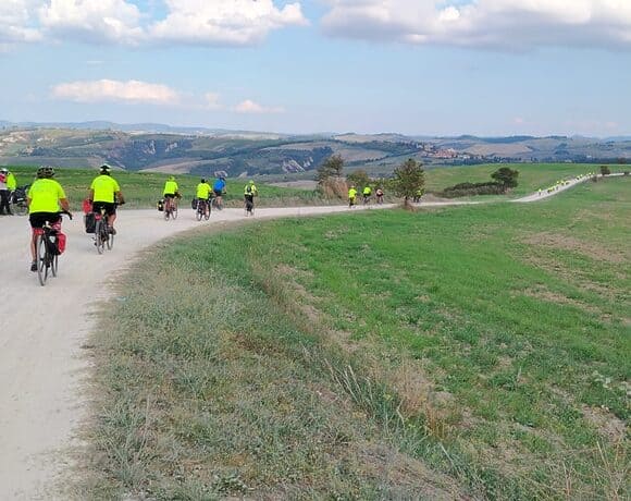 EuroVelo: tutti i numeri del network di ciclovie più grande del mondo. Scopri i criteri per monitorare lo sviluppo delle rete da oltre 92mila km EuroVelo: tutti i numeri del network di ciclovie più grande del mondo. Scopri i criteri per monitorare lo sviluppo delle rete da oltre 92mila km